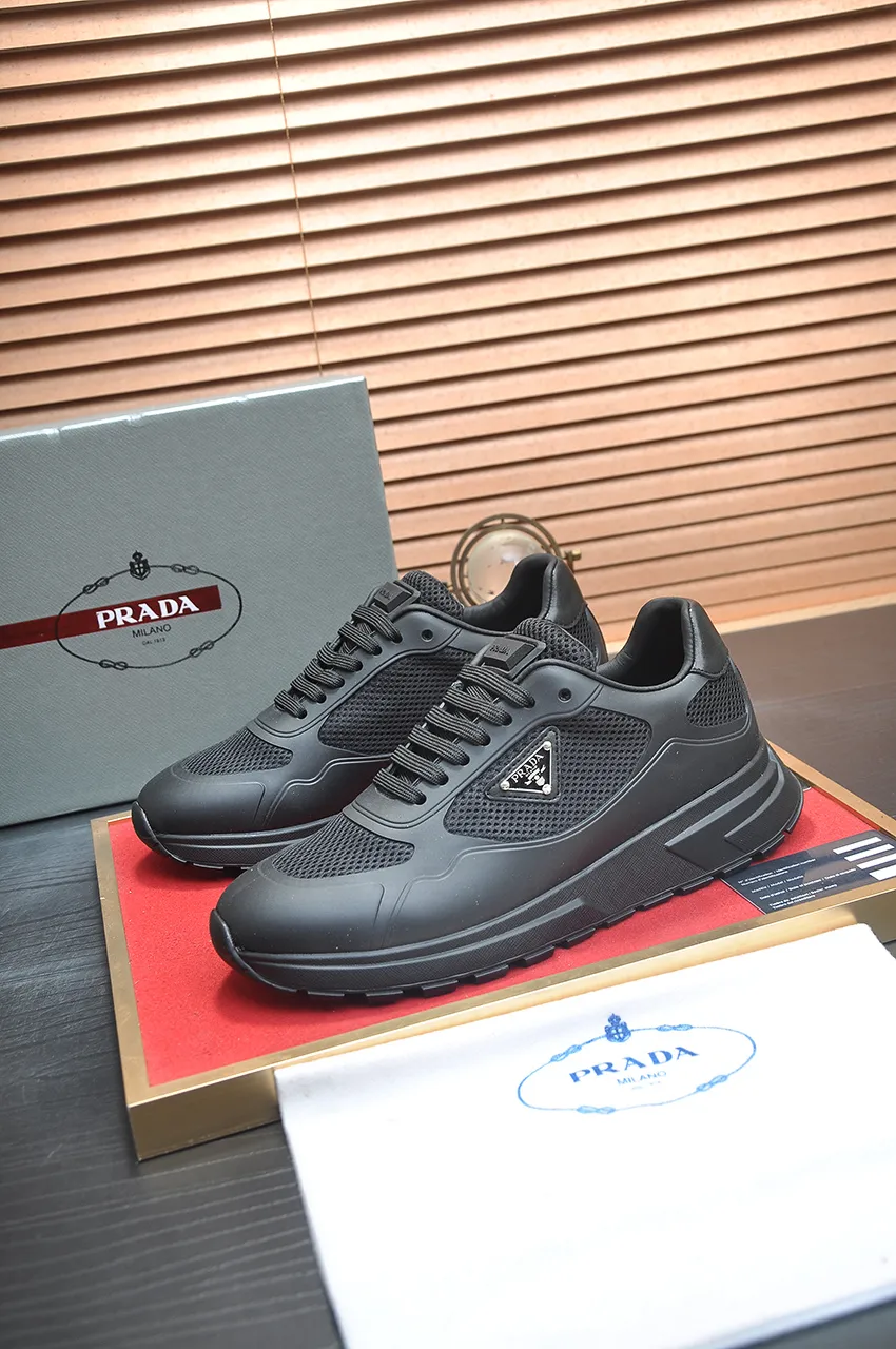 Men's shoes 💰580💶 [PRADA] Top original items, new seasonal styles, high-quality original items, top-grade high-mercerized cowhide combined with original breathable fabric + imported glue, imported stretch fabric inside with original cowhide feet, original thick outsole! Quality guaranteed! Code 38-45 (45 customized)